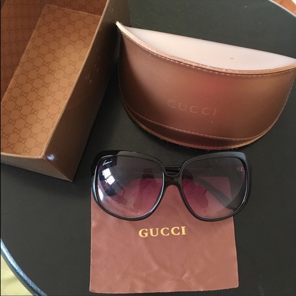 Classic Gucci sunglasses